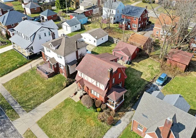 Photo 3 of Single family home for sale at 218 Upland Ave, Youngstown, OH 44504 | MLS# 5193554 | Listing updated on 2026-08-03