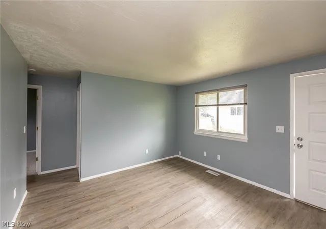 2nd image of 211 Brace Ave, Elyria, OH 44035 | MLS# 5191632