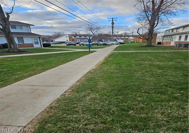 Homes for sale in North Olmsted, OH | 25600 Country Clb Blvd, North Olmsted, OH 44070