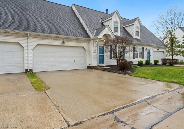 2nd image of 37608 Sturbridge Ln, Willoughby, OH 44094 | MLS# 5193762