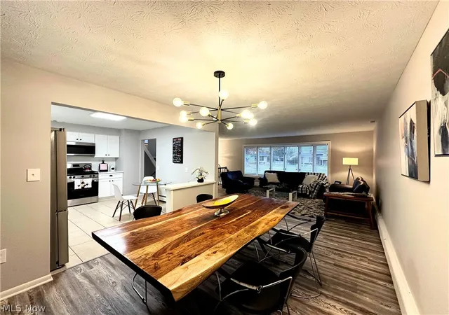 Photo 3 of Sale Pending at 7610 Royal Ridge Dr, Cleveland, OH 44129 | MLS# 5193909 | Listing updated on 2026-08-03