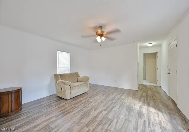4th image of 29 Carl Ln, Olmsted Twp, OH 44138 | MLS# 5193793