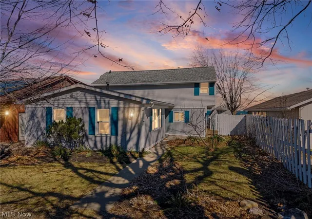 Homes for sale in Vermilion, OH | 3708 Edgewater Dr, Vermilion, OH 44089 | MLS# 5194195