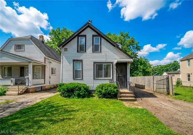 Homes for sale in Cleveland, OH | 3606 E 54th St, Cleveland, OH 44105 | MLS# 5194231