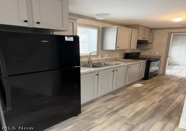 3rd image of 62 Hyland Dr, Akron, OH 44312 | MLS# 5194307