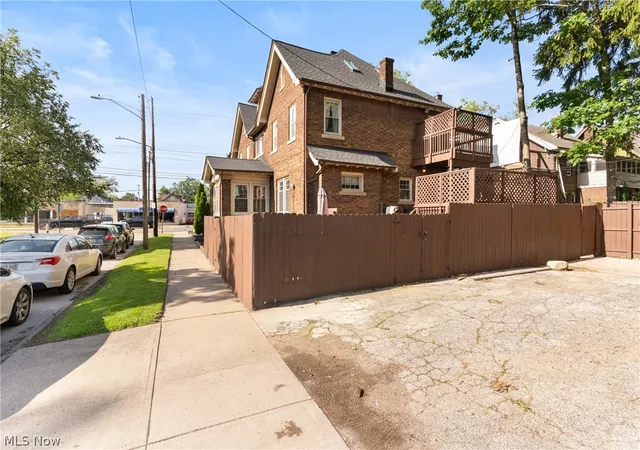 Homes for sale in Cleveland, OH | 12404 Larchmere Blvd, Cleveland, OH 44120 | MLS# 5194335