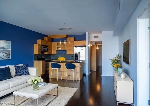 2nd image of 1237 Washington Ave #507, Cleveland, OH 44113 | MLS# 5194417