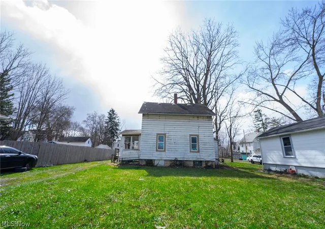 Photo 1 of Sale Pending at 318 11th Street, Elyria, OH 44035 | MLS# 5194179 | Listing updated on 2026-07-29