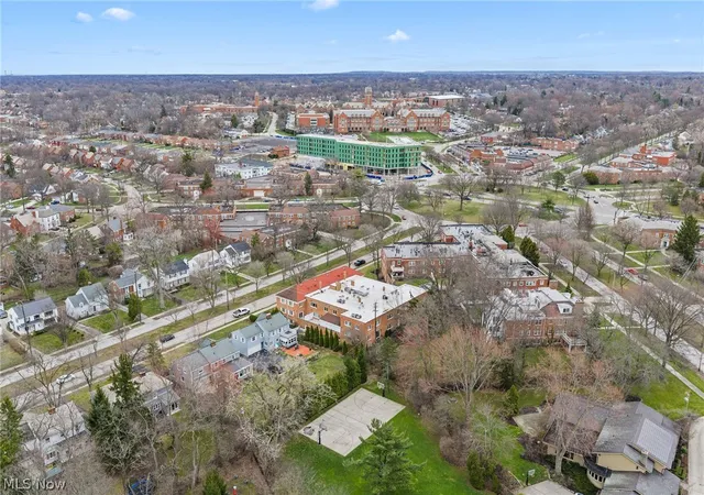 Homes for sale in Shaker Heights, OH | 20100 Fairmount Boulevard, Shaker Heights, OH 44118 | Houzeo
