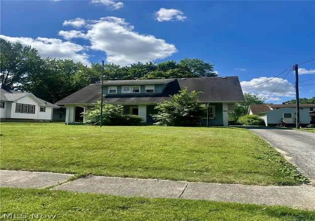 3rd image of 123 Melrose Ave, Youngstown, OH 44512 | MLS# 5194634