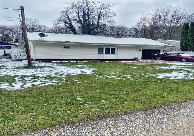 Homes for sale in Sherrodsville, OH | 8090 Maple St Sw, Sherrodsville, OH 44675 | MLS# 5194766