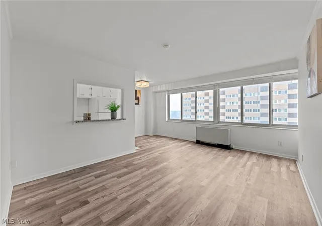 image of 12520 Edgewater Dr #1504, Lakewood, OH 44107 | MLS# 5194763