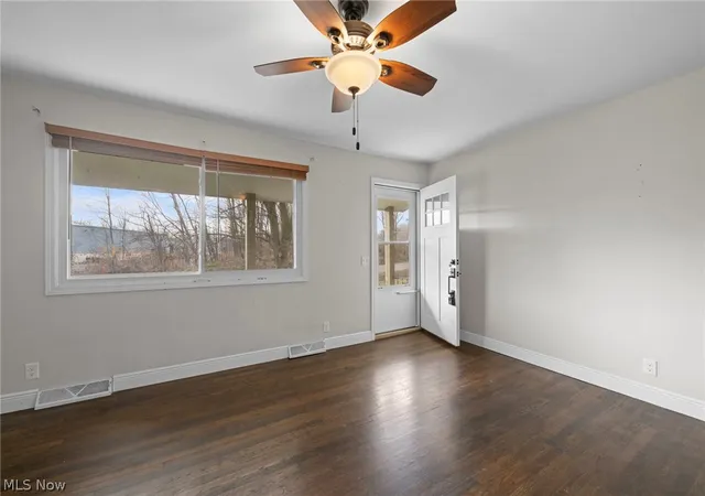 Photo 4 of Single family home for sale at 1835 Windham Rd, Newton Falls, OH 44444 | MLS# 5194520 | Listing updated on 2026-07-07