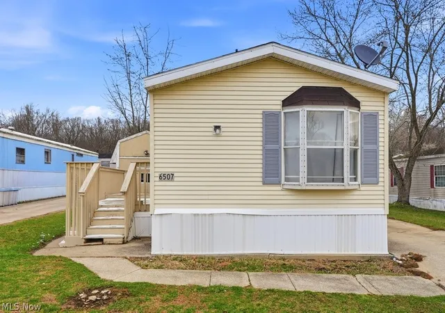 Homes for sale in Ravenna, OH | 6507 Robby Ln, Ravenna, OH 44266 | MLS# 5194575