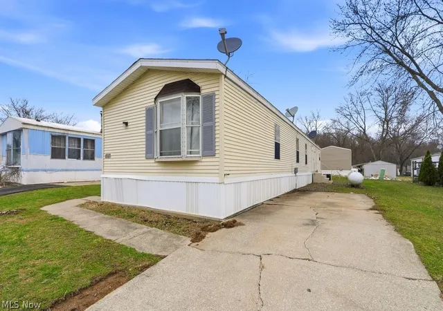 Homes for sale in Ravenna, OH | 6507 Robby Ln, Ravenna, OH 44266 | MLS# 5194575