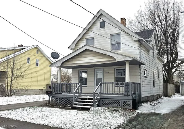 Homes for sale in Cleveland, OH | 4350 W 28Th St, Cleveland, OH 44109 | MLS# 5193335