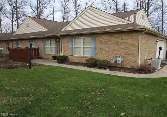 3rd image of 148 Bentley Dr, Elyria, OH 44035 | MLS# 5194449