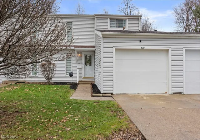 Homes for sale in Wadsworth, OH | 190 Deepwood Dr, Wadsworth, OH 44281 | MLS# 5195044
