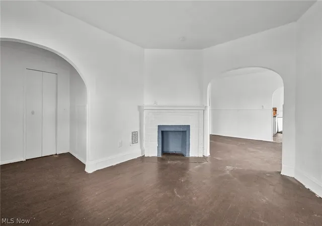 5th image of 880 Stevenson Rd, Cleveland, OH 44110 | MLS# 5194920
