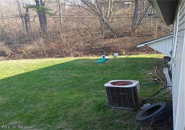 3rd image of 42250 Cadiz Dennison Rd, Cadiz, OH 43907 | MLS# 5193667