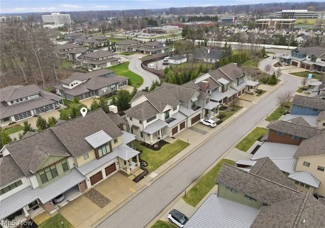 4th image of 2440 Edgewood Private Ter, Cleveland, OH 44124 | MLS# 5195213