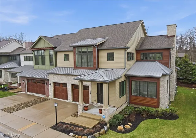 5th image of 2440 Edgewood Private Ter, Cleveland, OH 44124 | MLS# 5195213