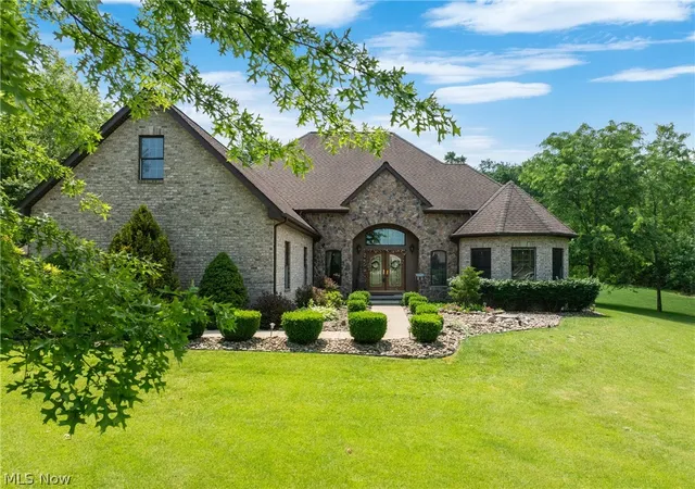 Photo 3 of Single family home for sale at 44290 Denise Ln, Saint Clairsville, OH 43950 | MLS# 5195607 | Listing updated on 2026-07-04