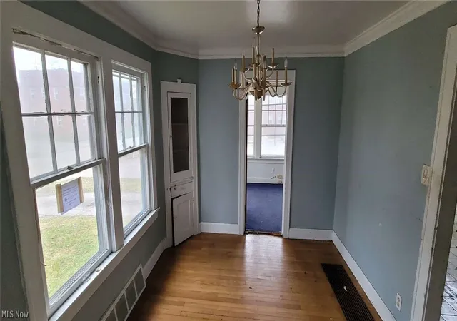Photo 3 of Single family home for sale at 4017 Eastway Rd, Cleveland, OH 44121 | MLS# 5195435 | Listing updated on 2026-09-25