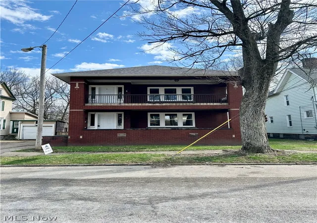 Multi family home for sale at 615 Wellman Ave SW, Massillon, OH 44646 | MLS# 5195461