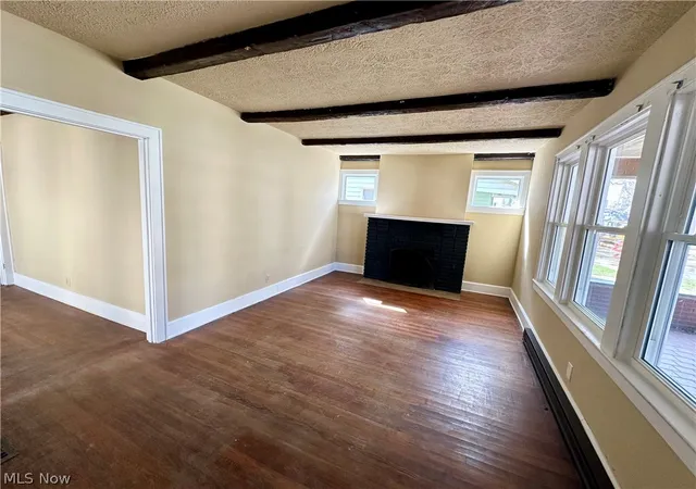 Listing Photo 5 - Condo for sale in building located at 615 Wellman Ave SW, Massillon, OH 44646