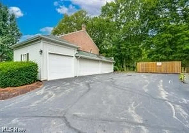 Homes for sale in North Canton, OH | 1603 S Main St, North Canton, OH 44709
