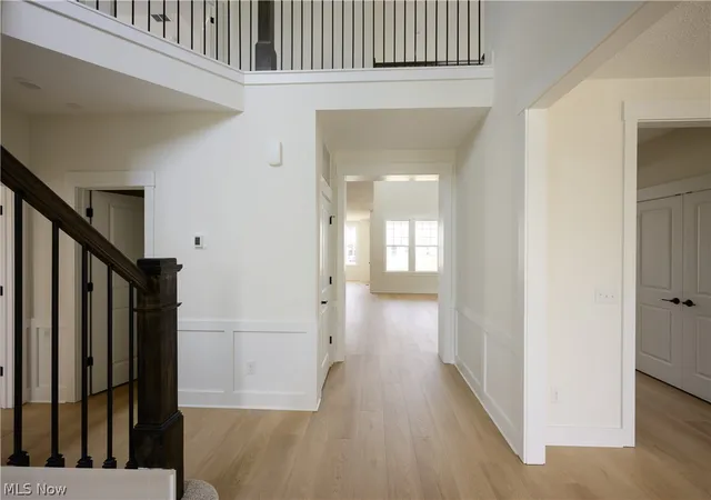2nd image of 32610 Trillium Ct, Avon Lake, OH 44012 | MLS# 5195937
