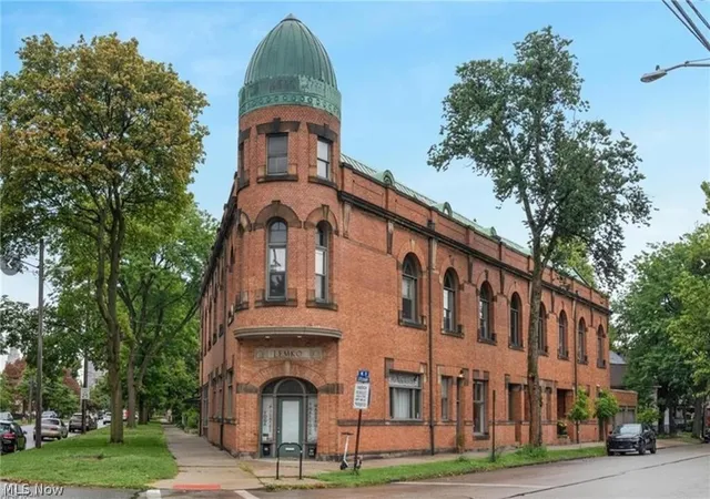 Homes for sale in Cleveland, OH | 2337 W 11th St #6, Cleveland, OH 44113 | MLS# 5195104