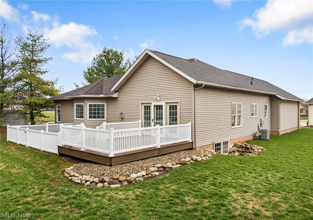 Homes for sale in North Canton, OH | 2041 Penhurst Cir Ne, North Canton, OH 44720 | MLS# 5195822