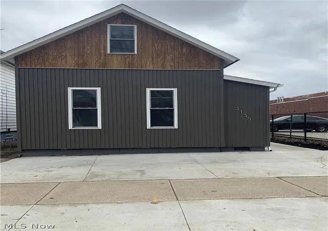 Homes for sale in Cleveland, OH | 3135 W 46th St, Cleveland, OH 44102 | MLS# 5196016