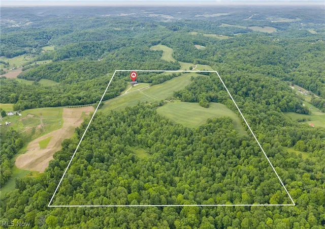 Photo 4 of Sale Pending at 85444 Sproull Rd, Uhrichsville, OH 44683 | MLS# 5196117 | Listing updated on 2026-08-14