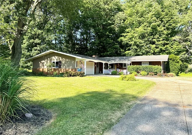 1st image of 6424 Walrath Cir, Ashtabula, OH 44004 | MLS# 5196035