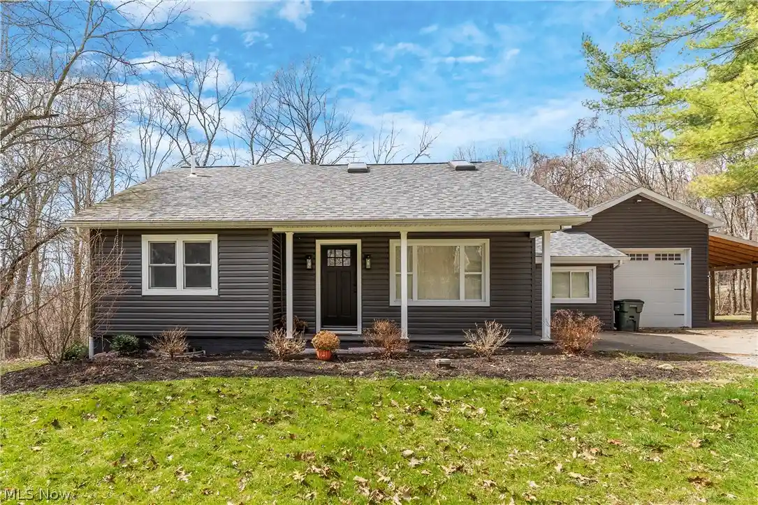 Photo 1 of Single family home for sale at 14078 Beaver Crk Rd, Salem, OH 44460 | MLS# 5195416 | Listing updated on 2026-10-20