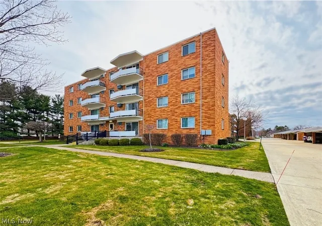 2nd image of 521 Tollis, Broadview Heights, OH 44147