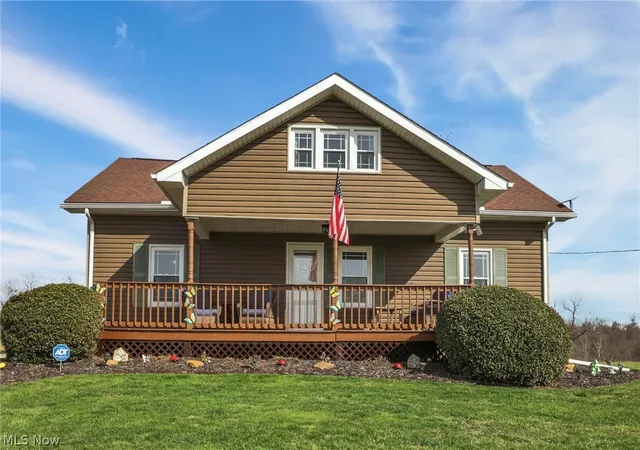 Homes for sale in New Straitsville, OH | 5502 Dutch Ridge, New Straitsville, OH 43766 | MLS# 5196182