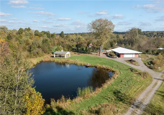 1st image of 100 Cottage Grove Dr, Youngstown, OH 44505 | MLS# 5196113