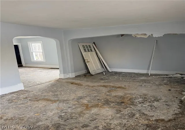 5th image of 885 E 149Th St, Cleveland, OH 44110 | MLS# 5196196