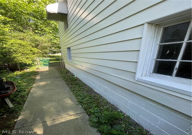Photo 3 of Single family home for sale at 1663 Lyndhurst, Cleveland, OH 44124 | MLS# 5195065 | Listing updated on 2026-08-01