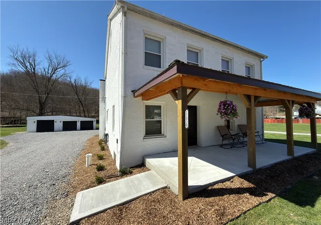 Homes for sale in Amsterdam, OH | 11820 State Route 43, Amsterdam, OH 43903 | MLS# 5196251