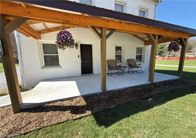 Homes for sale in Amsterdam, OH | 11820 State Route 43, Amsterdam, OH 43903 | MLS# 5196251