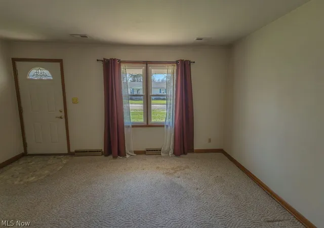 Homes for sale in Marietta, OH | 143 Riverview Dr, Marietta, OH 45750 | MLS# 5196282