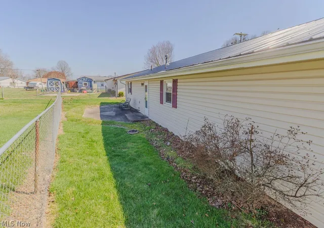 Homes for sale in Marietta, OH | 143 Riverview Dr, Marietta, OH 45750 | MLS# 5196282
