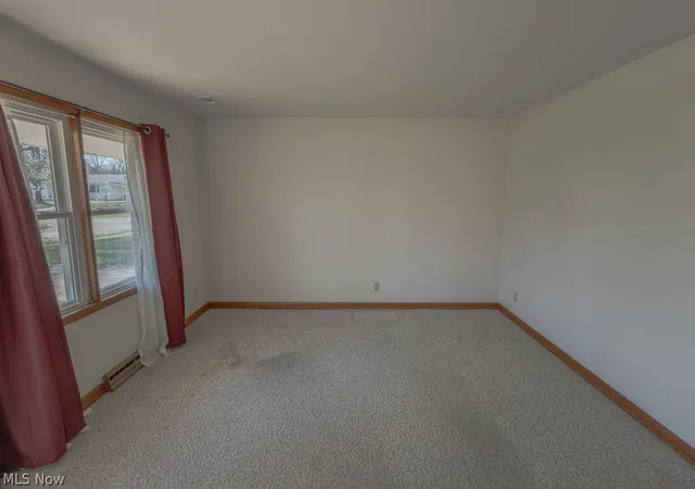Homes for sale in Marietta, OH | 143 Riverview Dr, Marietta, OH 45750 | MLS# 5196282