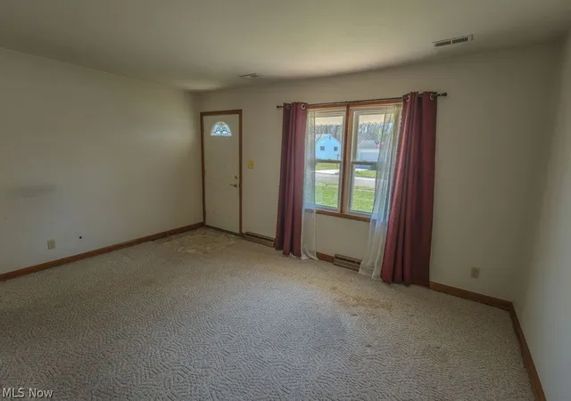 Homes for sale in Marietta, OH | 143 Riverview Dr, Marietta, OH 45750 | MLS# 5196282