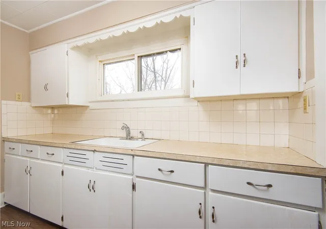 5th image of 231 Windsor St, Akron, OH 44306 | MLS# 5195975
